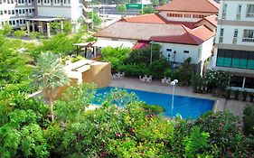 J. Park Hotel