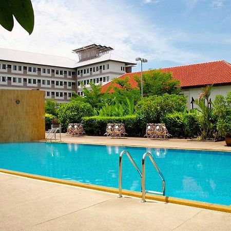 J. Park Hotel チョンブリ エクステリア 写真