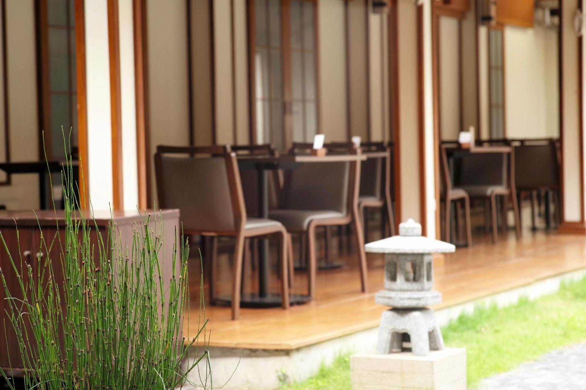 J. Park Hotel チョンブリ エクステリア 写真